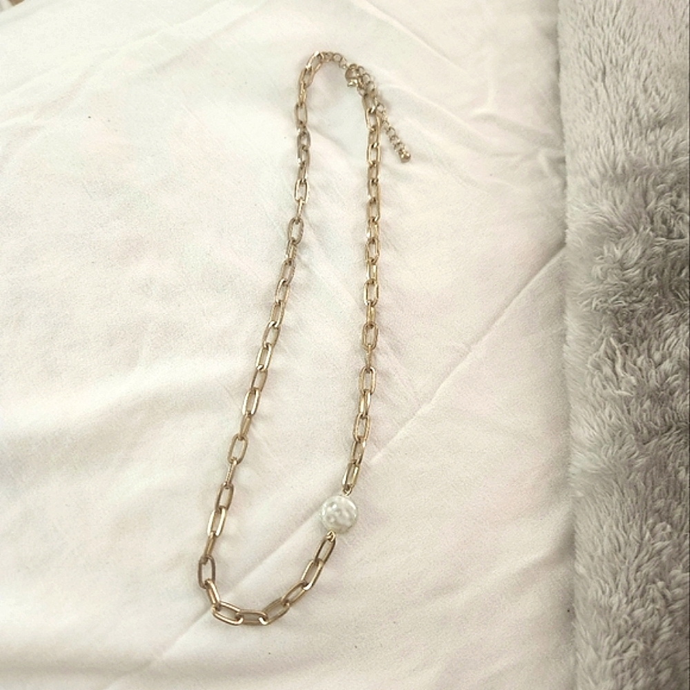 Necklace with a Pearl